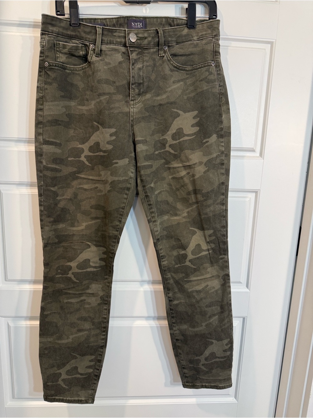 NYDJ Ami Skinny Camo Jeans Womens Lift Tuck Stretch Green Pants 10 - Picture 2 of 5